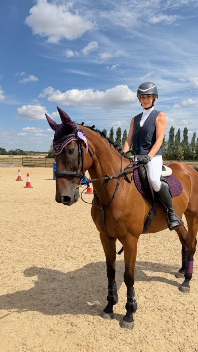 Clear Round 50cm Kate on Joe